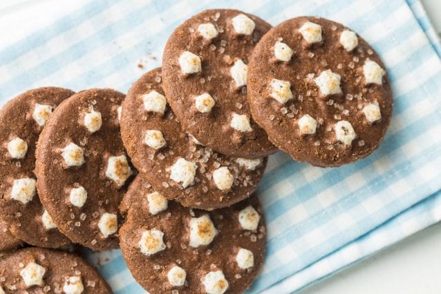 Biscotti pan di stelle: la ricetta per farli in casa